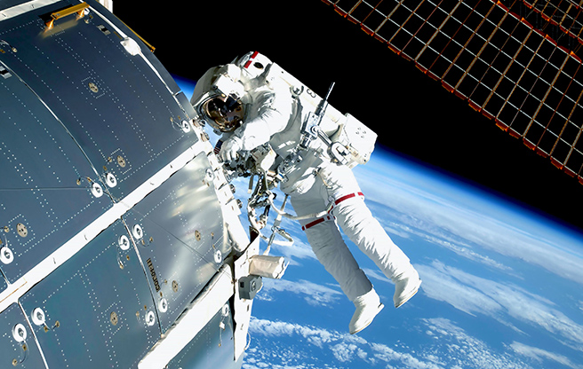 イメージ：NASAと米国国防省に認められたレーシック